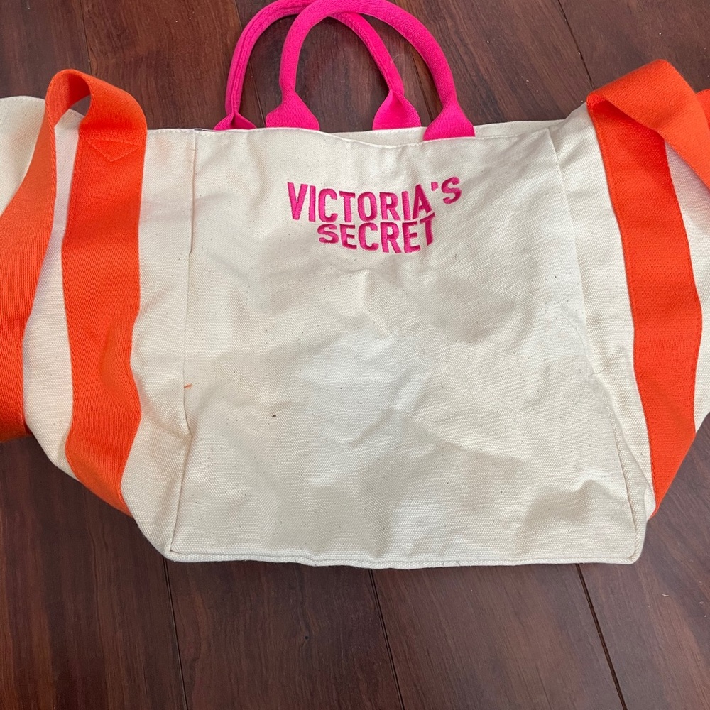 Victoria Secret weekender bag